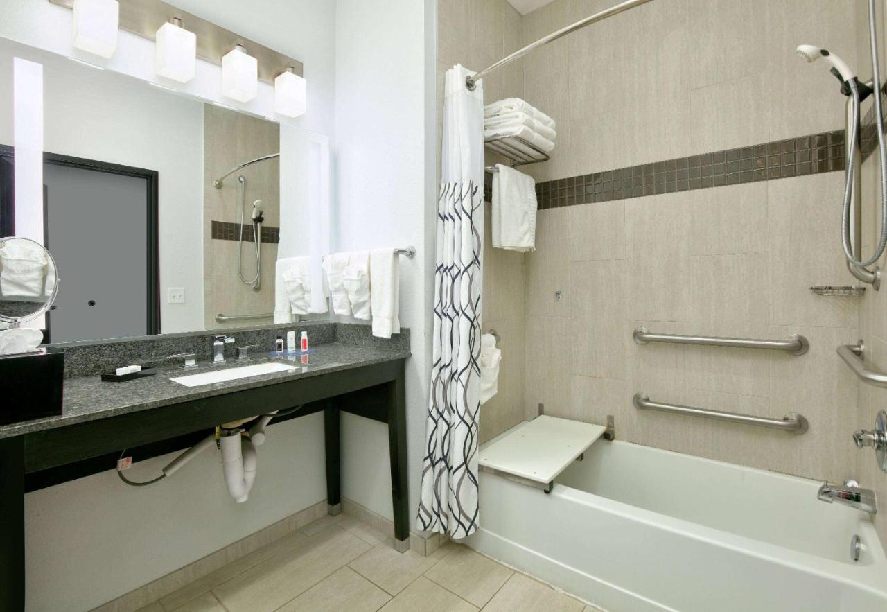 อาร์เบอร์ โฮเทล แอนด์ คอนเฟอเรนซ์ เซนเตอร์, แอสเซนด์ โฮเทล คอลเล็กชั่น Hotel ลับบ็อก ภายนอก รูปภาพ