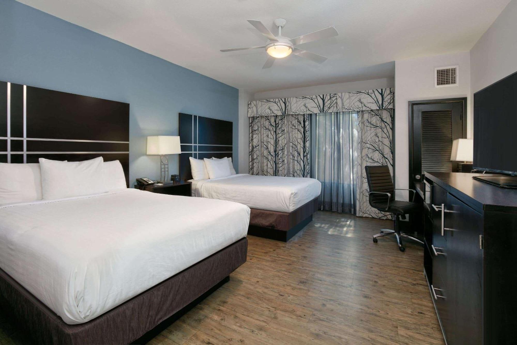 อาร์เบอร์ โฮเทล แอนด์ คอนเฟอเรนซ์ เซนเตอร์, แอสเซนด์ โฮเทล คอลเล็กชั่น Hotel ลับบ็อก ภายนอก รูปภาพ